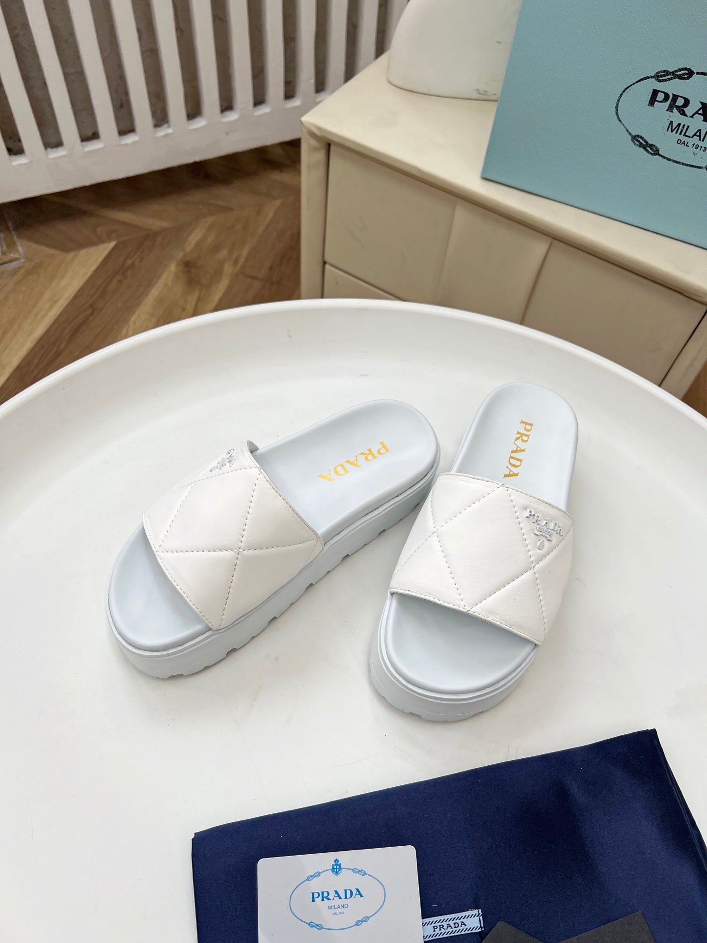 PRD new beach thick-soled slippers 0725061615