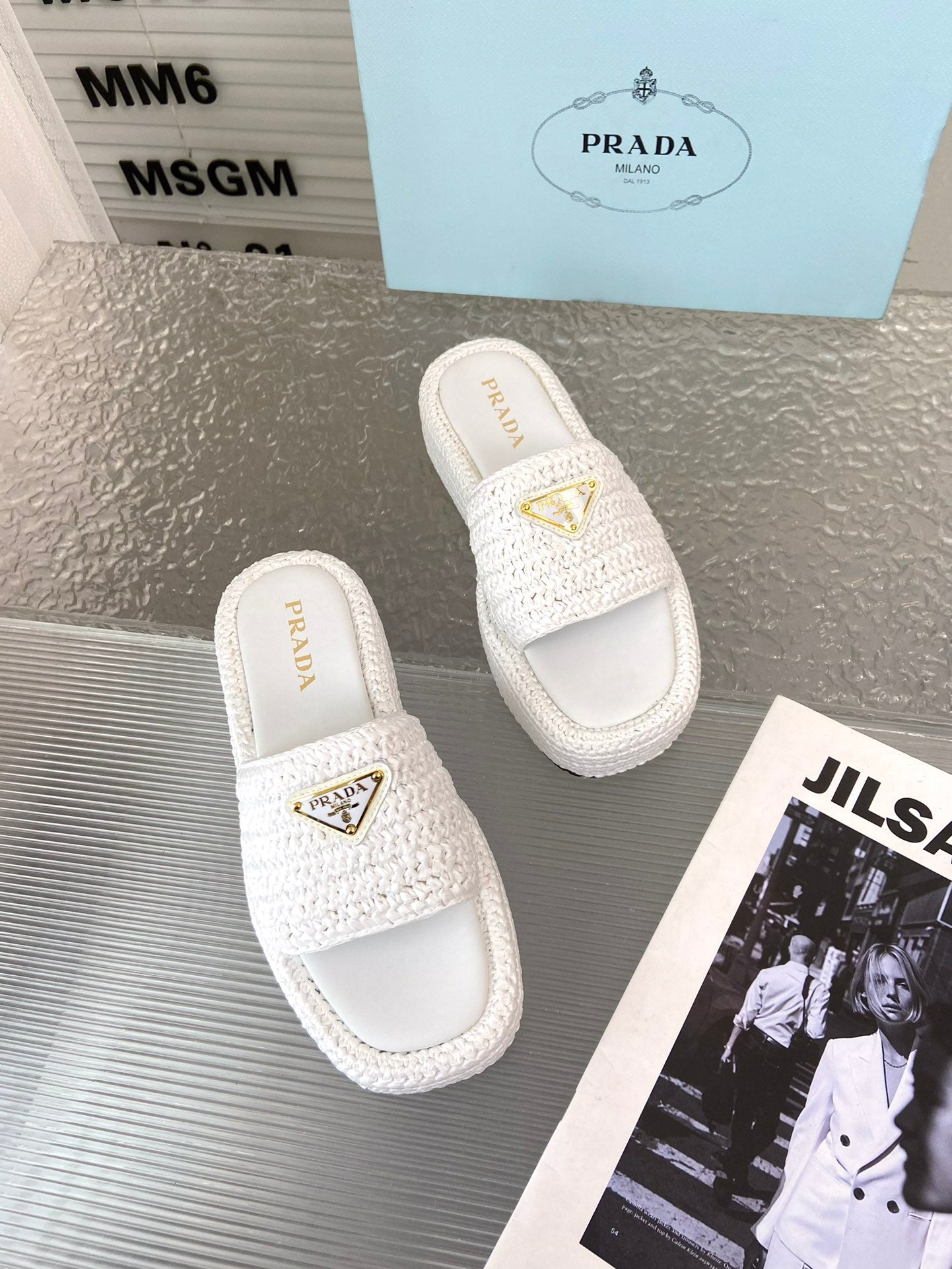 Spring and summer new style woven thick-soled triangle buckle strap slippers 0724032001