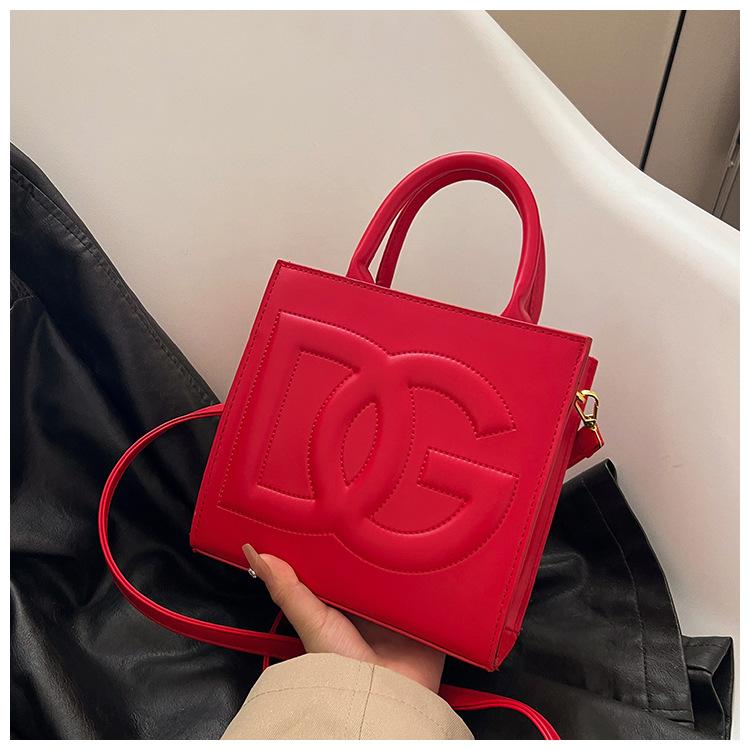 New Fashion Versatile Handbug 1023121903