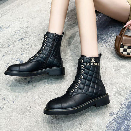 Fashion classic versatile women's boots 1023120419