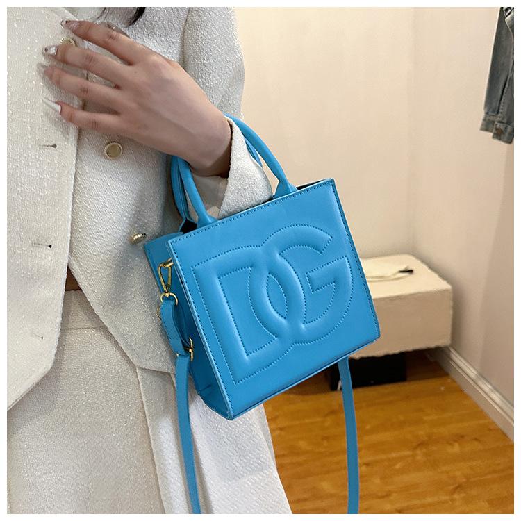 New Fashion Versatile Handbug 1023121903