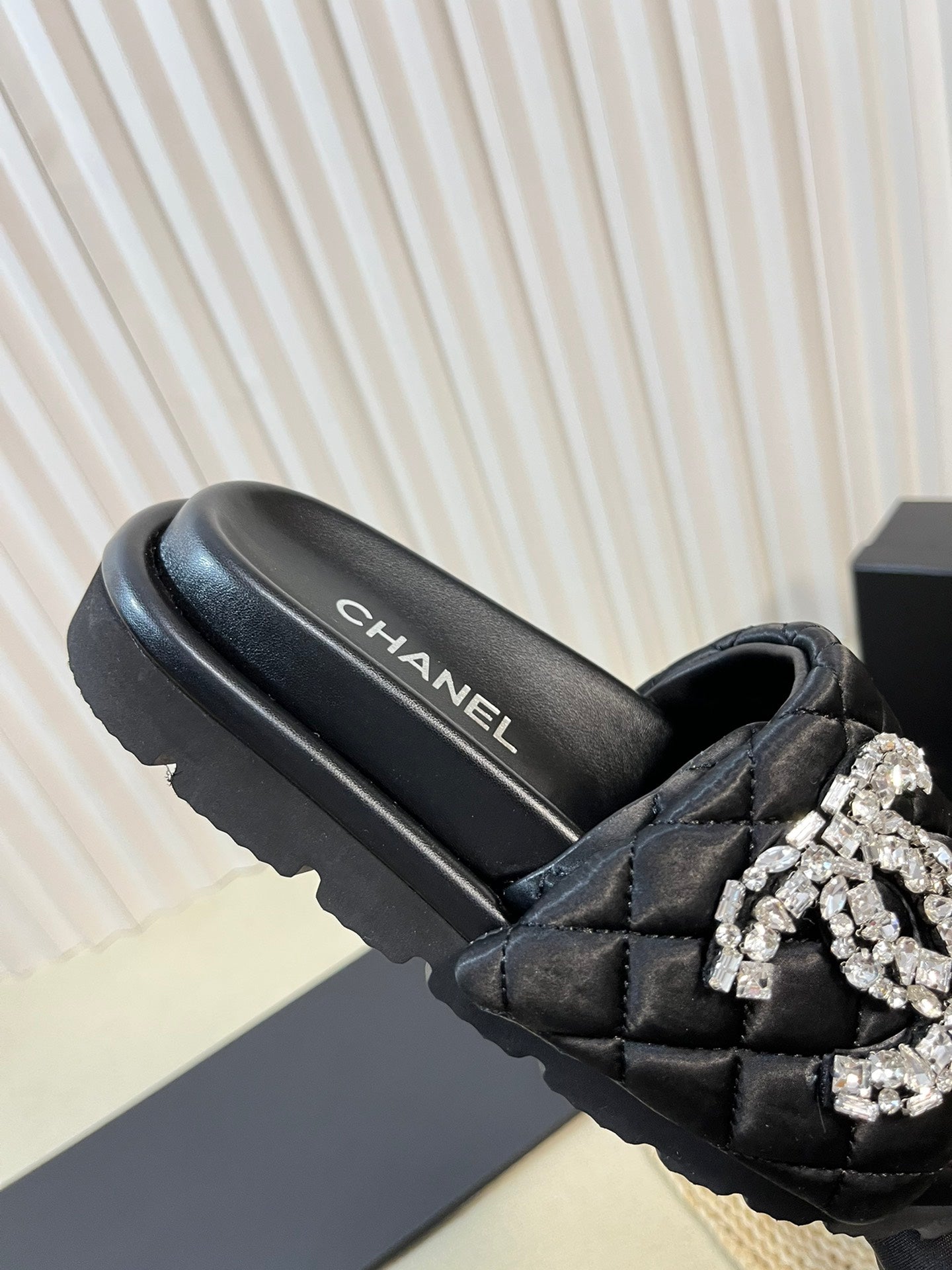 CNL thick-soled Velcro women's slippers 0724042703