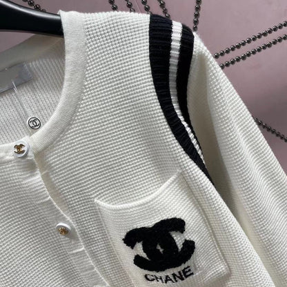 New zipper towel embroidered knitted cardigan 1024092511