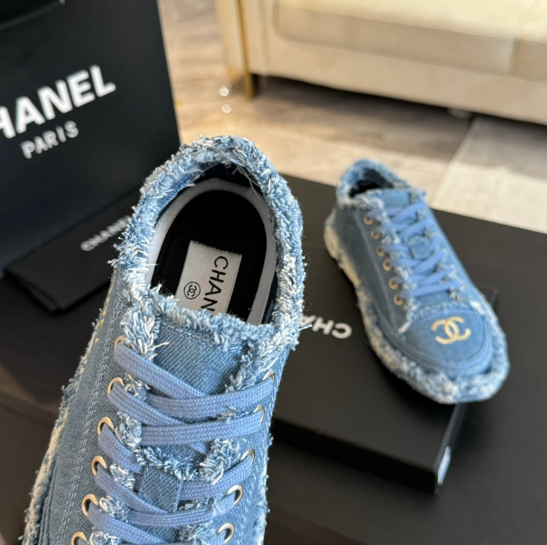 CNL Luxury Fashion Embroidered Tassel Casual Shoes Canvas Shoes 0725020803