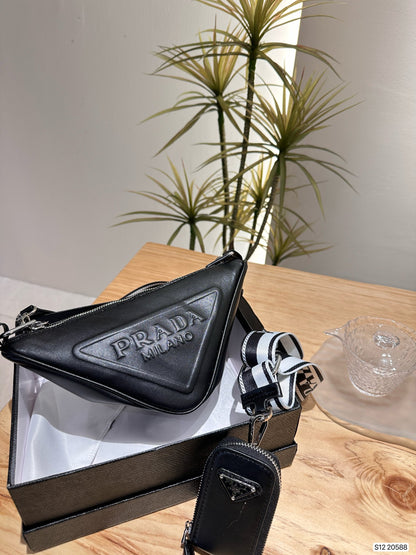 PRD fashion triangle bag 0724032002