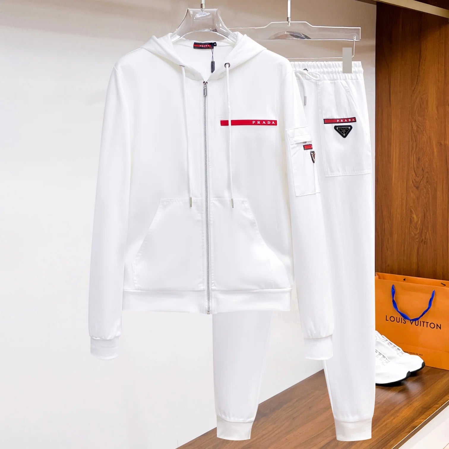 P-R Fashion New Sports Set 1024111219