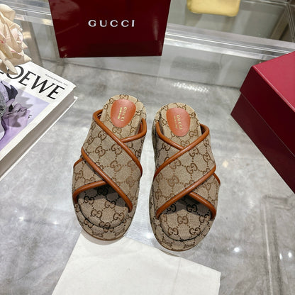 GG cross-upper thick-soled flip-flops 0725052901