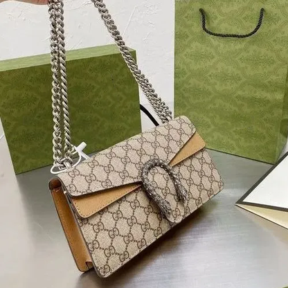 Handmade Leather Handbag Pochette Metis nysus Series