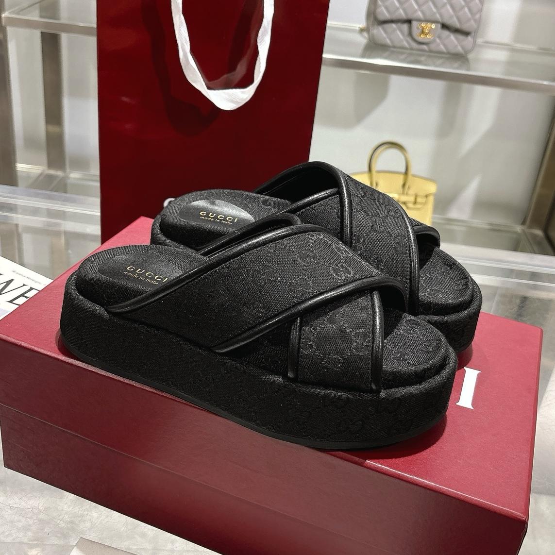 GG cross-upper thick-soled flip-flops 0725052901