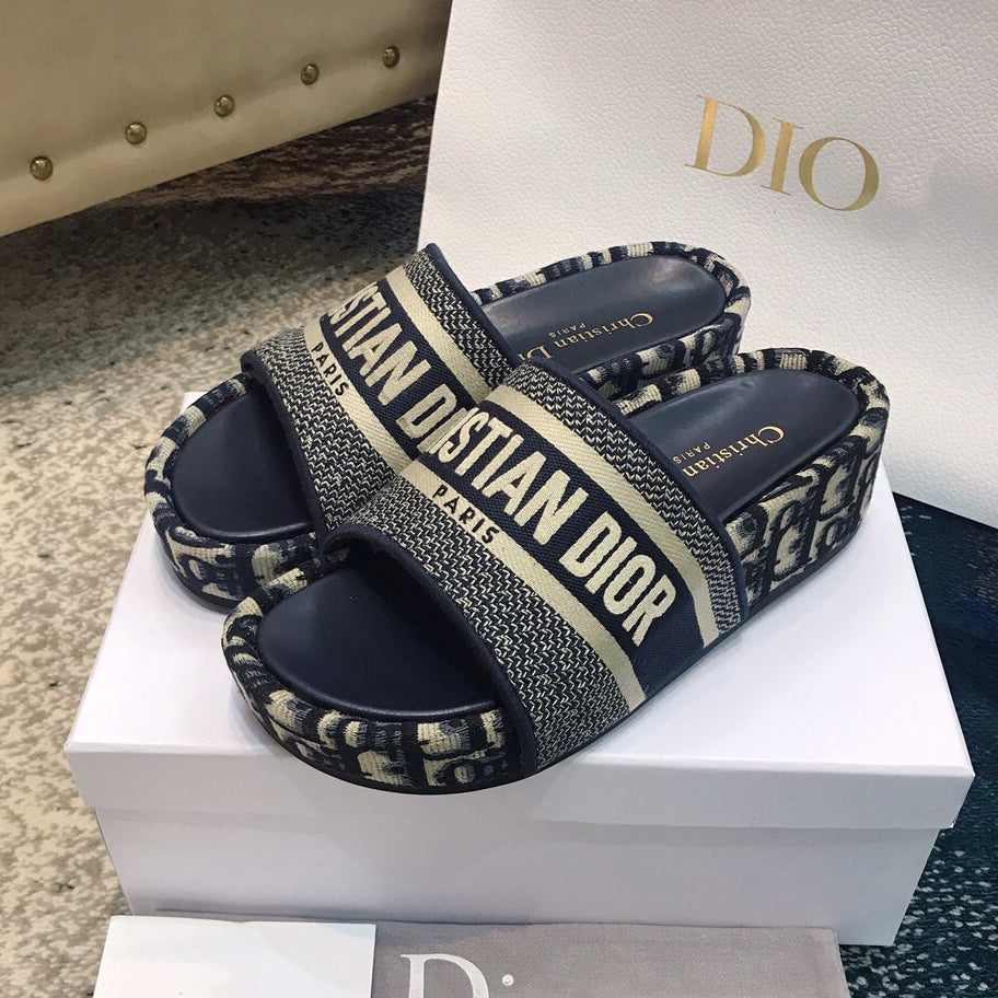 D High Quality Printed Embroidered Slippers 0724061403