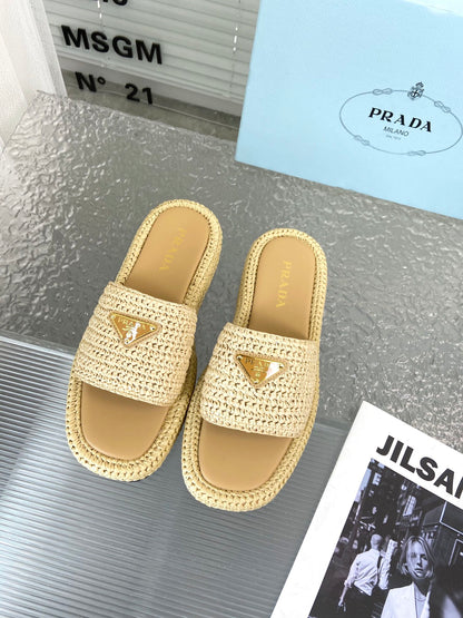 Spring and summer new style woven thick-soled triangle buckle strap slippers 0724032001