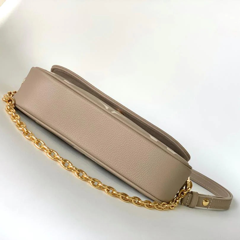 New Bright Color Leather handmade V logo Women's HandbagsXC05202412501