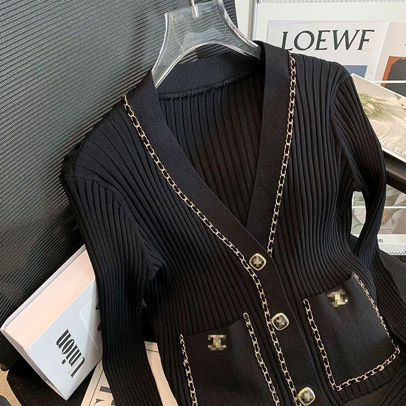 V-neck Metal Chain Slim Long-sleeved Cardigan 0823112813