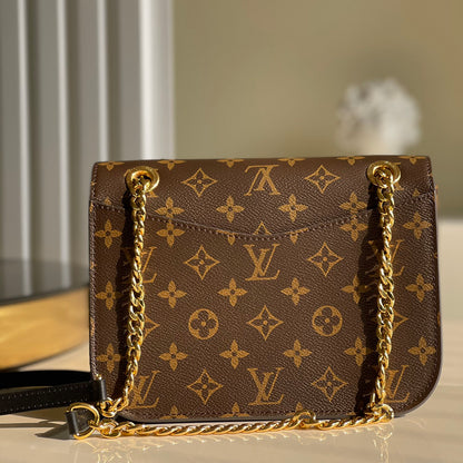 Ladies Fashion Luxury V Logo Tote Bag