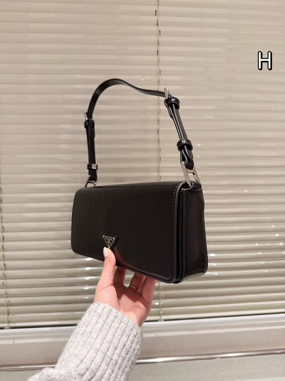 PRD Fashion Patent Leather Underarm Bag 0724120509