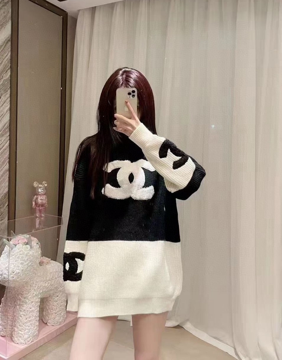 Trendy contrast color sweater XC0823103004