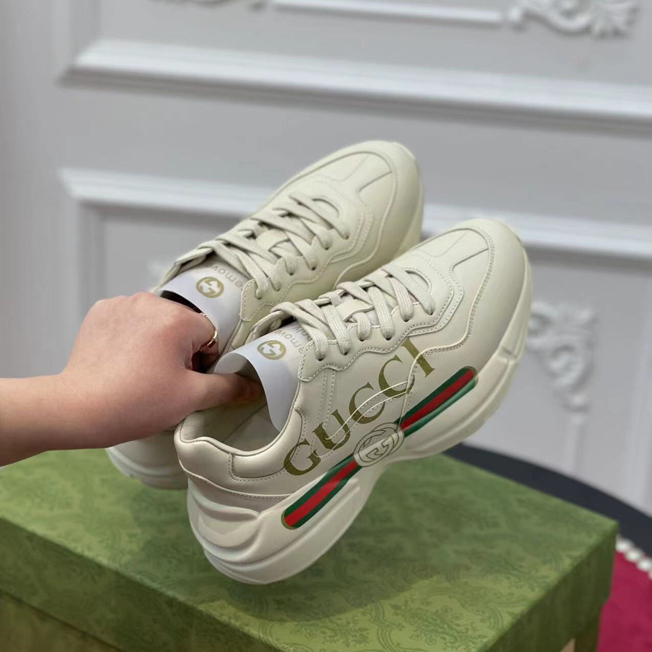 Classic Platform Fashion Men's and Women's Sneakers