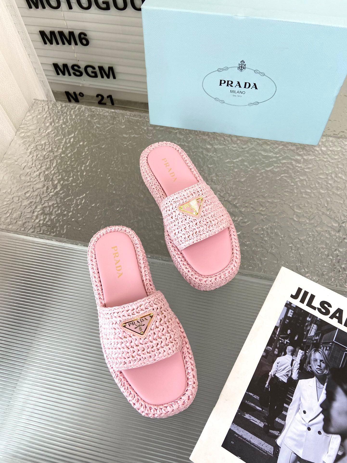 Spring and summer new style woven thick-soled triangle buckle strap slippers 0724032001
