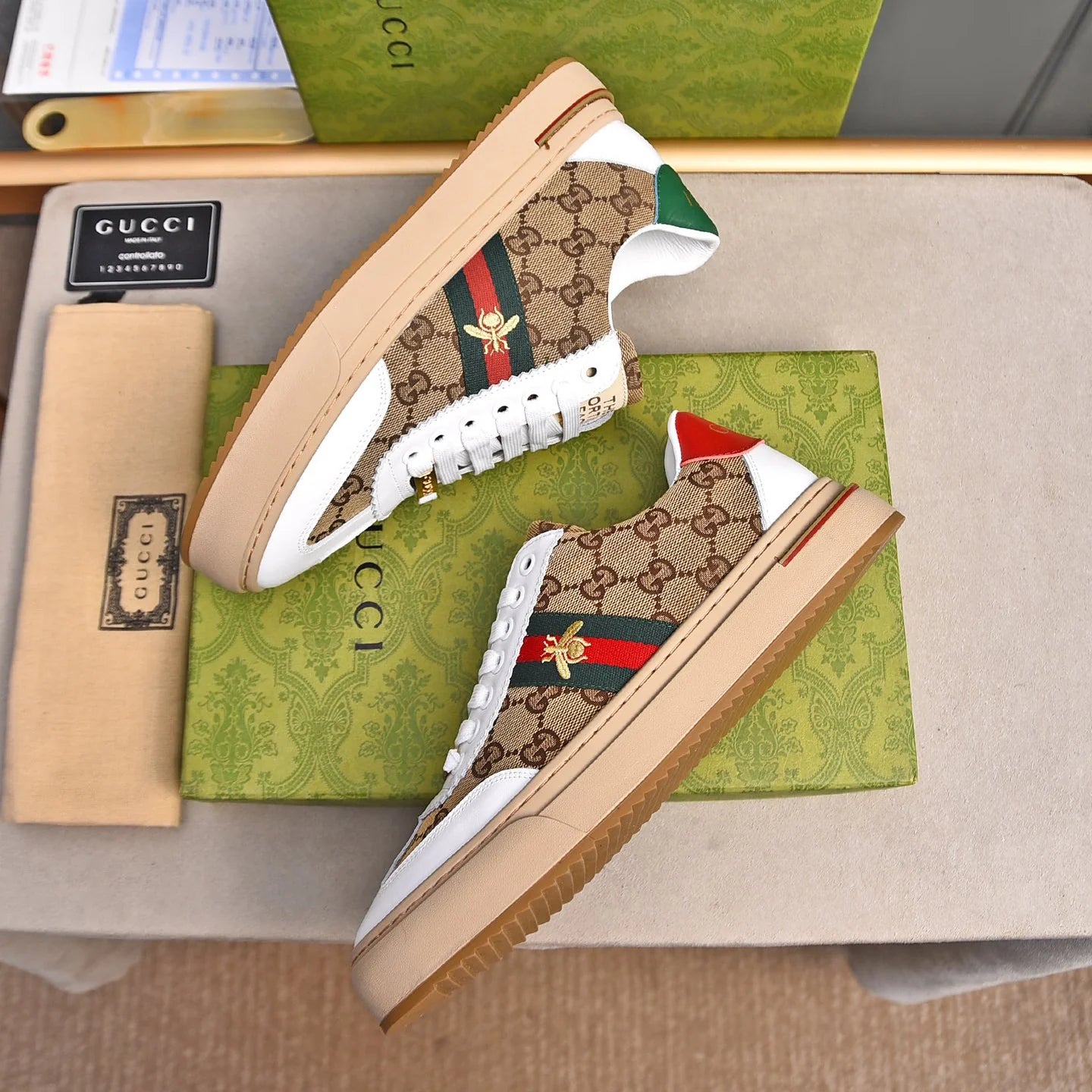 New classic versatile men's sports shoes 1024122410