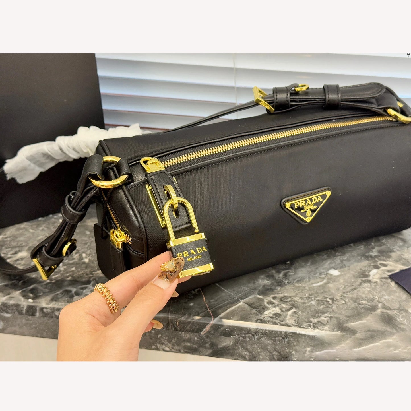 Cylinder Lock Bag Underarm Bag 1925012005