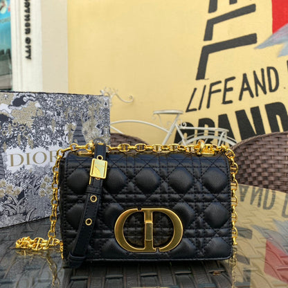 R Caro 5 colors XC16051001