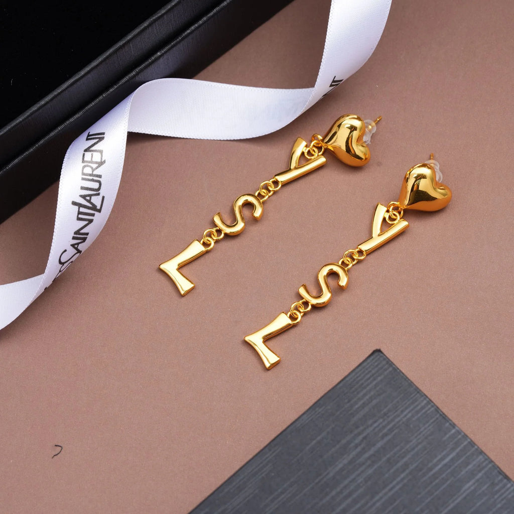 New Fashionable French Earrings 1024010317