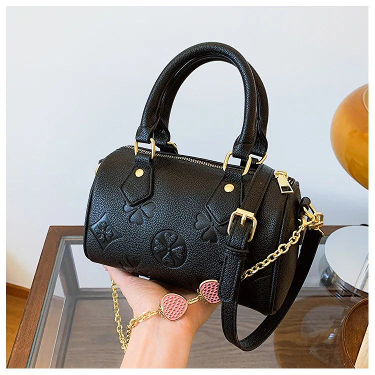 New style fashionable hand-held crossbody bag 2025073101