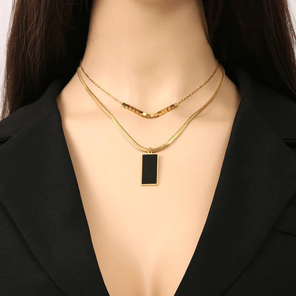 Square pendant necklace 2025081210