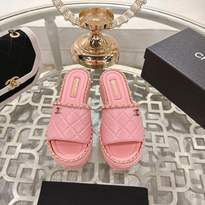 CNL's new thick-soled slippers 0725082204