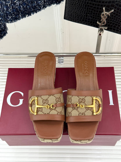 GG Thick-soled slippers with horse bit buckles 0725102402