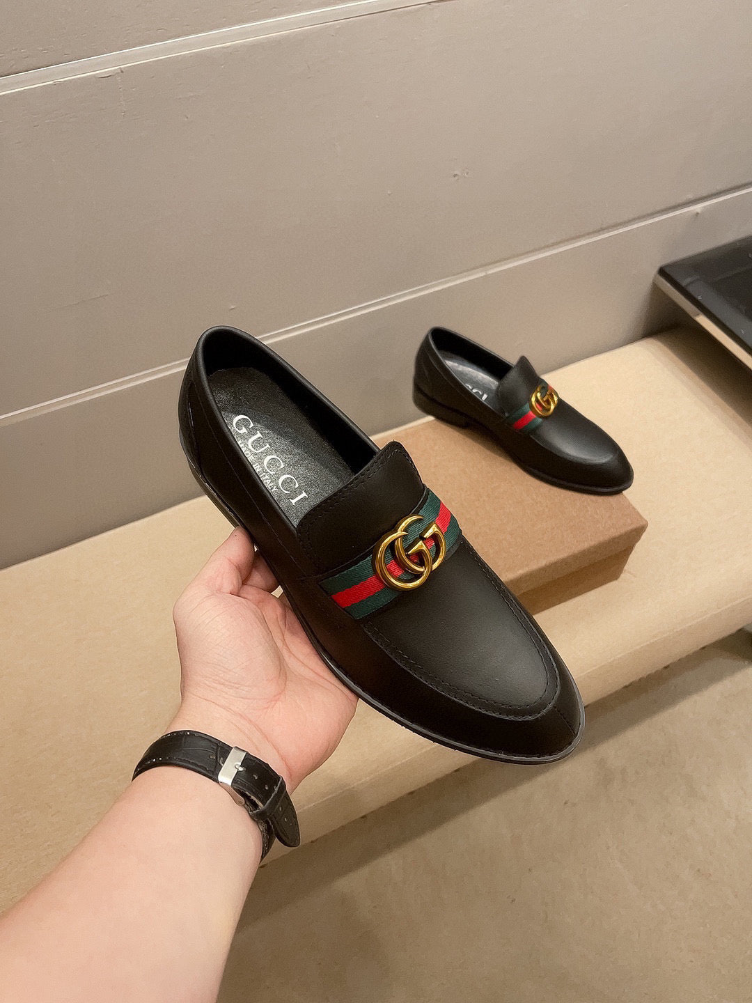 GG metal logo men's Loafers 0725082201